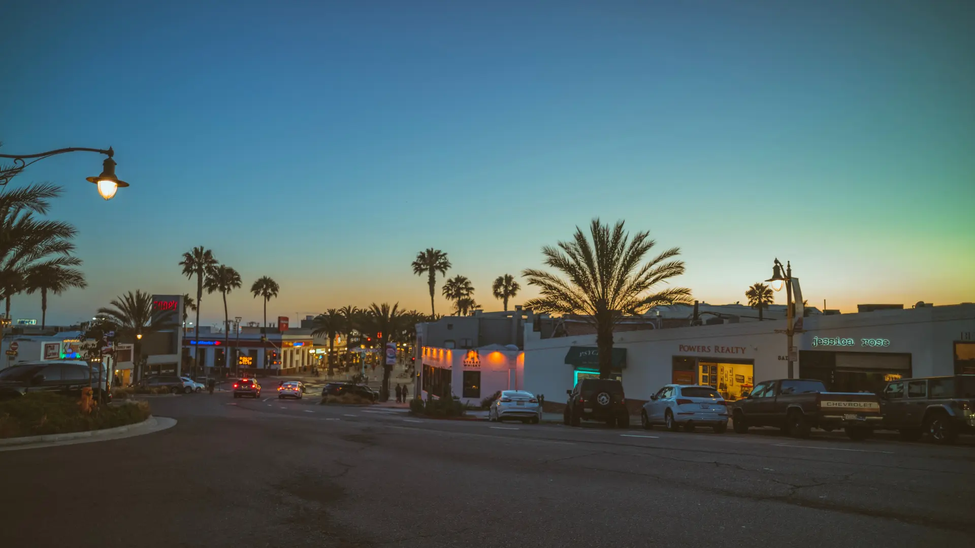 Hermosa Beach personal injury and employment lawyer protecting career and recovery.